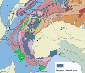 1. Emplacement des nappes d’origine océanique dans les Alpes Occidentales. En évidence le territoire dont il est question ici. D’après MARTHALER, 2002.